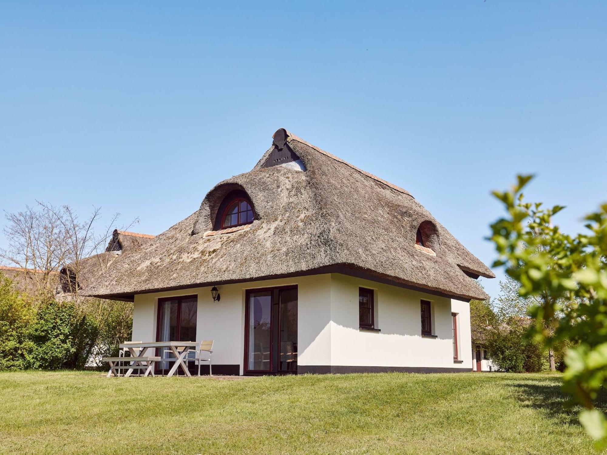 Holiday Resort Van Der Valk, Linstow Dobbin-Linstow Exterior photo